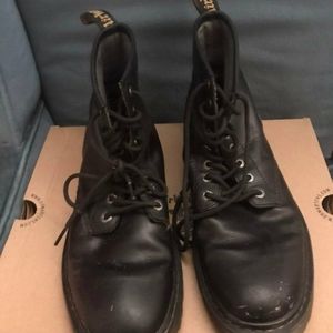 Dr Martens Awley Boots